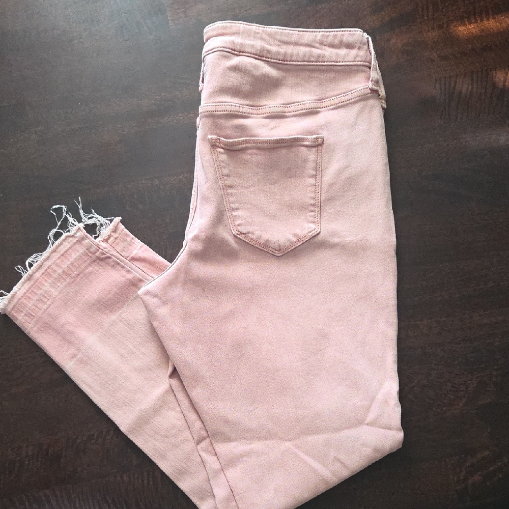 Universal Thread Light Pink Ankle Jeans